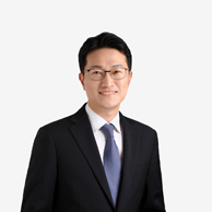 홍성 변호사.jpg
